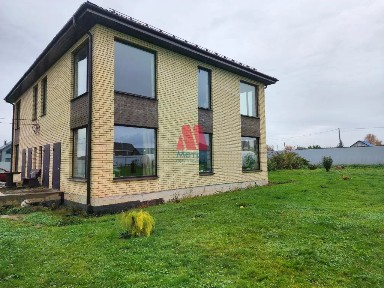 Продается 2-этажный таунхаус, 132 м²