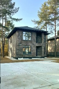 Продается 2-этажный дом, 190 м²