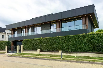 Продается 3-этажный дом, 1 223 м²