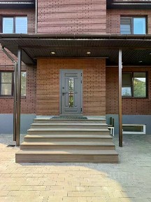 Продается 3-этажный таунхаус, 258 м²