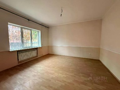 Продается 2-этажный дом, 180 м²