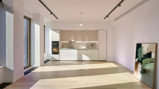 Продается 4-комн. квартира, 136 м²