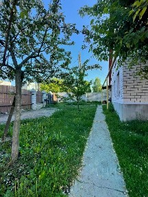 Продается 1/2 часть 2-этажного дома, 105 м²