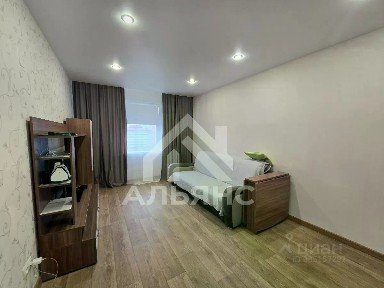 Продается 3-комн. квартира, 65,2 м²