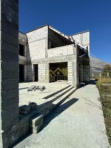 Продается 2-этажный дом, 320 м²