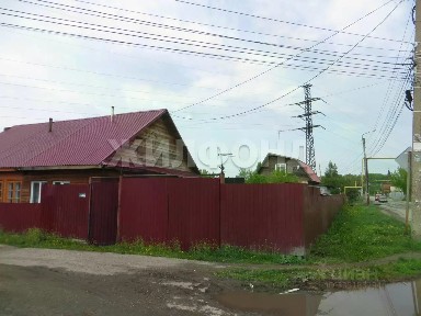 Продается 1/2 часть дома, 32,6 м²