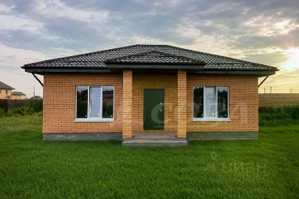 Продается 1-этажный коттедж, 100 м²