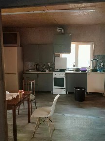 Сдается 2-этажный дом, 200 м²