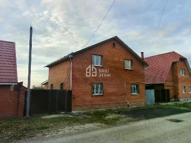 Продается 2-этажный дом, 145,9 м²