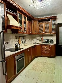 Продается 4-комн. квартира, 163,7 м²