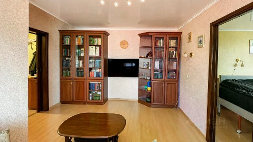 Продается 4-комн. квартира, 63 м²