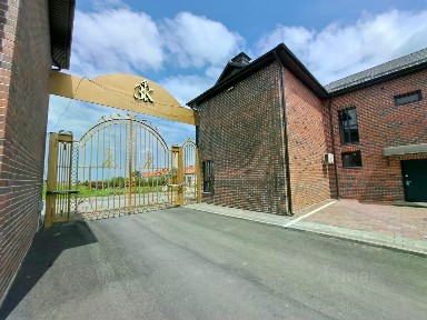 Продается 2-этажный таунхаус, 126,7 м²