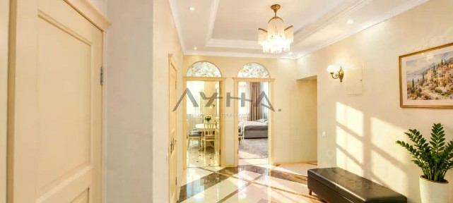 Продается 2-комн. квартира, 71,7 м²
