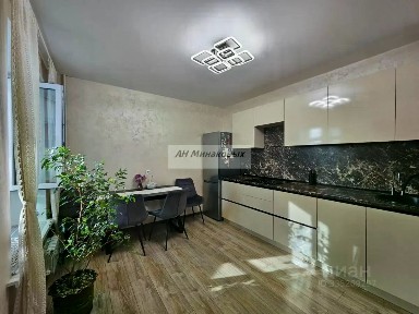 Продается 2-комн. квартира, 58 м²