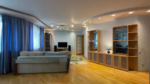 Сдается 2-комн. квартира, 108 м²