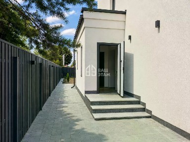 Продается 2-этажный дом, 144 м²