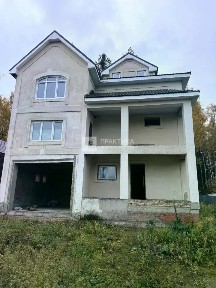 Продается 3-этажный дом, 432 м²