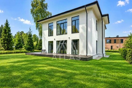 Продается 2-этажный дом, 236 м²