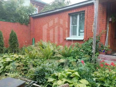 Продается 50% часть дома, 84 м²