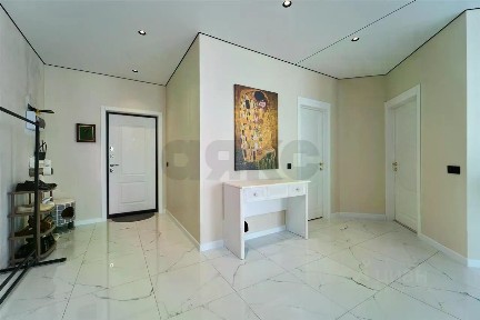 Продается 2-комн. квартира, 75,2 м²
