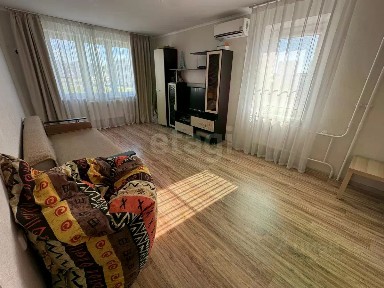 Продается 2-комн. квартира, 56 м²