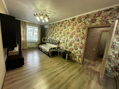 Продается 2-комн. квартира, 72 м²
