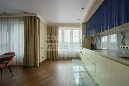 Продается 3-комн. квартира, 117 м²