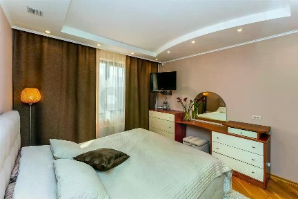 Продается 2-комн. квартира, 67 м²