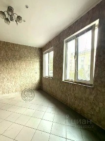 Сдается 2-этажный дом, 200 м²