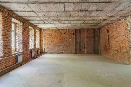 Продается 4-комн. квартира, 99 м²