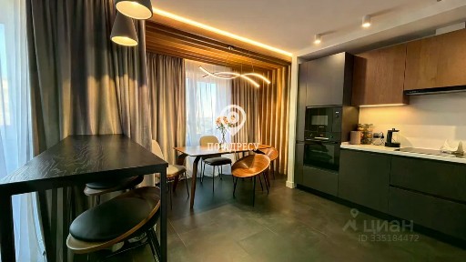 Продается 3-комн. квартира, 107,4 м²