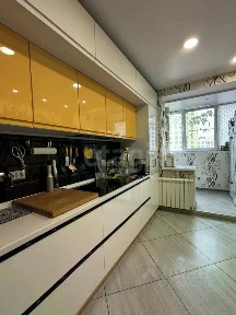Продается 2-комн. квартира, 56,6 м²