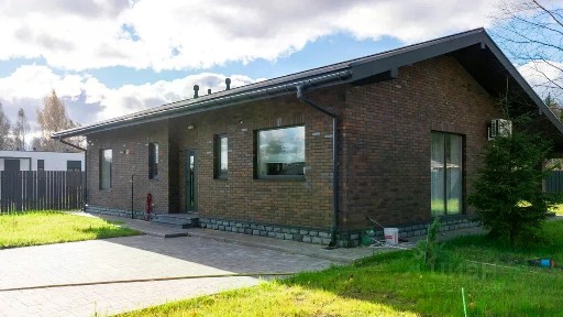 Продается 1-этажный дом, 135 м²