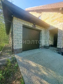 Продается 2-этажный дом, 190 м²