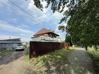 Продается 2-этажный дом, 233 м²
