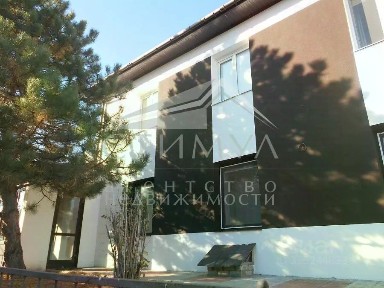 Продается 3-этажный коттедж, 400 м²