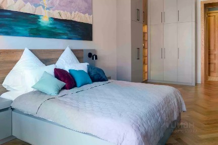 Сдается 3-комн. квартира, 130 м²