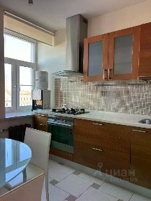 Сдается 4-комн. квартира, 132,5 м²