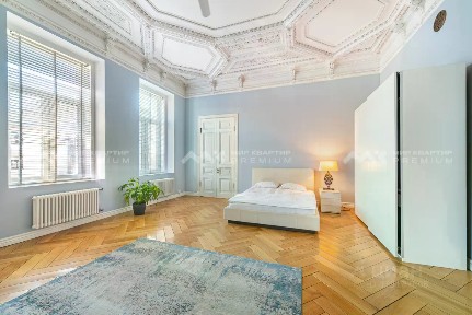 Сдается 2-комн. квартира, 150 м²