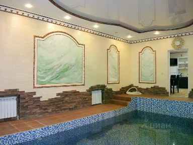 Сдается 3-этажный дом, 370 м²