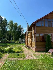 Сдается 2-этажный дом, 140 м²