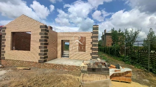 Продается 1-этажный дом, 90 м²