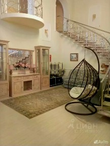 Сдается 2-этажный дом, 250 м²