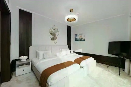 Сдается 4-комн. квартира, 106 м²
