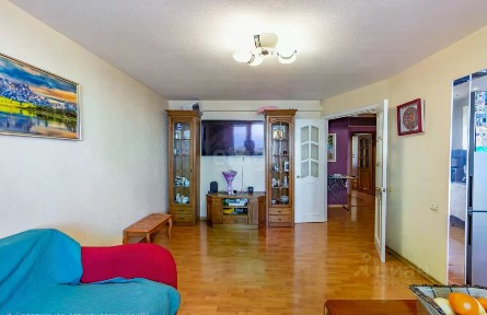 Продается 4-комн. квартира, 94,4 м²