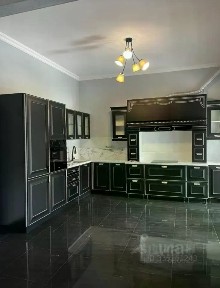 Продается 2-этажный дом, 300 м²