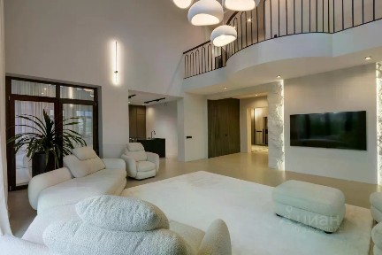 Продается 3-этажный дом, 495,2 м²