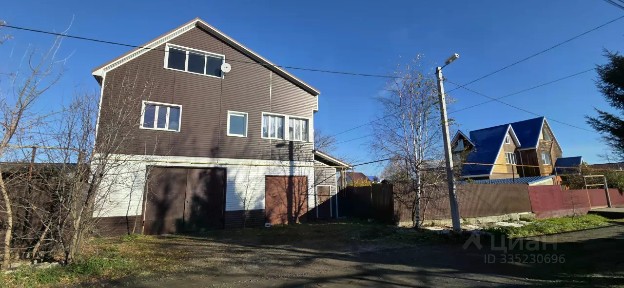 Продается 2-этажный коттедж, 282,3 м²
