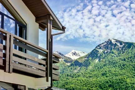 Продается 2-этажный дом, 190 м²