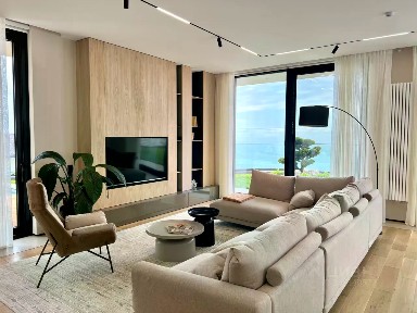 Продается 2-этажный дом, 300 м²